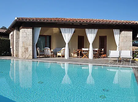 Stefania Hotel *