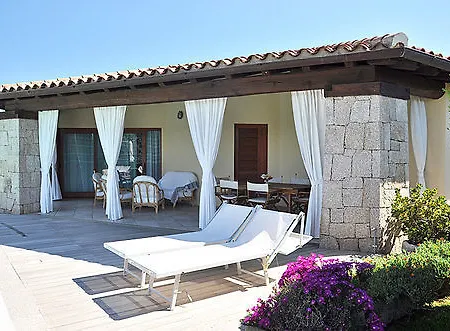 Stefania Hotel *